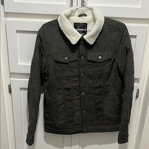 Men's Black Sherpa-Collar Trucker jacket